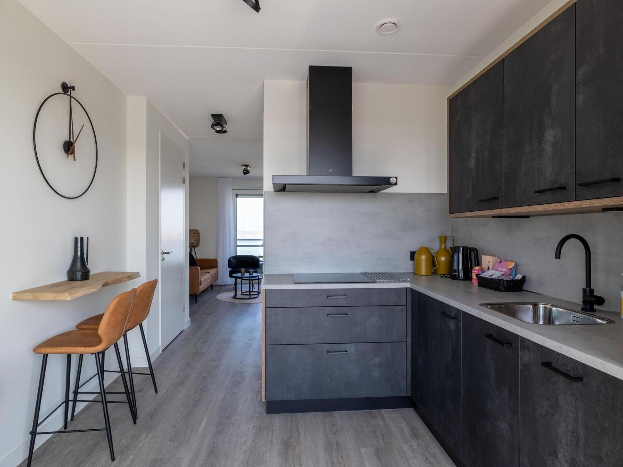 Appartement Lush With Water Views